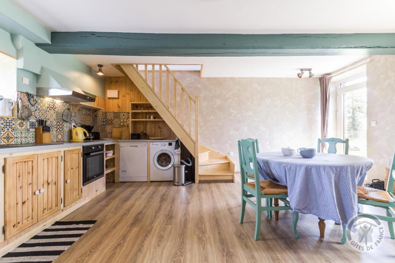 Le Jardin Des Fees Bed & Breakfast Savigny-le-Vieux Ngoại thất bức ảnh
